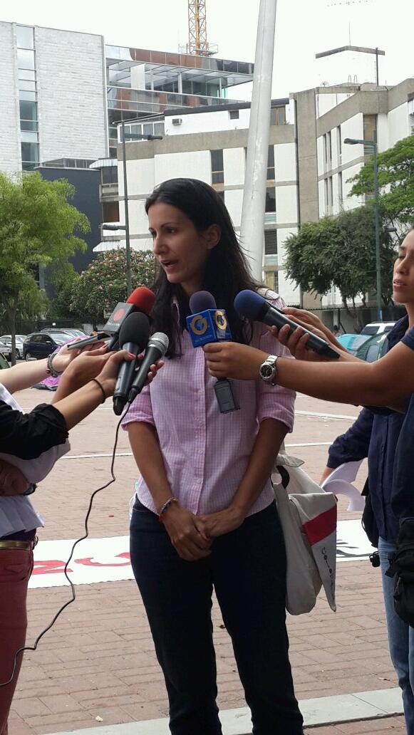 Esposa de Holdack Venezuela Awareness