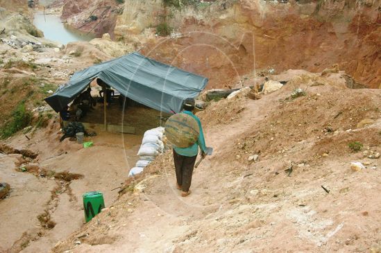 Excavaciones ilegales