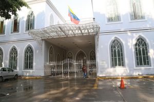 HOSPITAL-VARGAS-300x200