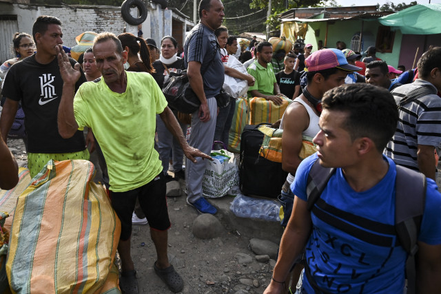 COLOMBIA-VENEZUELA-CRISIS-BORDER