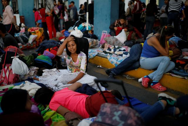 Venezuelans at the Ecuadorian Peruvian border service center in the outskirts of Tumbes
