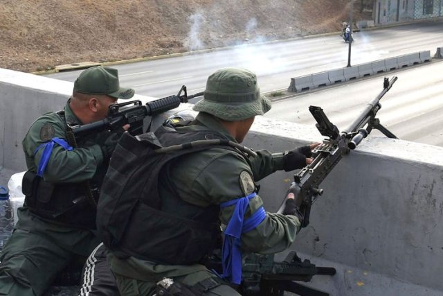 venezuela-militares-operacion-libertad-SF-7